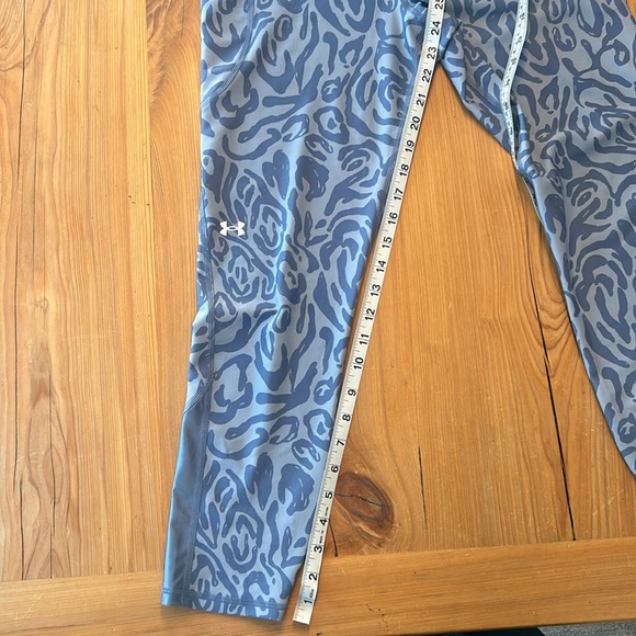 ‼️Clearance‼️ Like New UA Leggings- Size Large - Picture 3 of 3